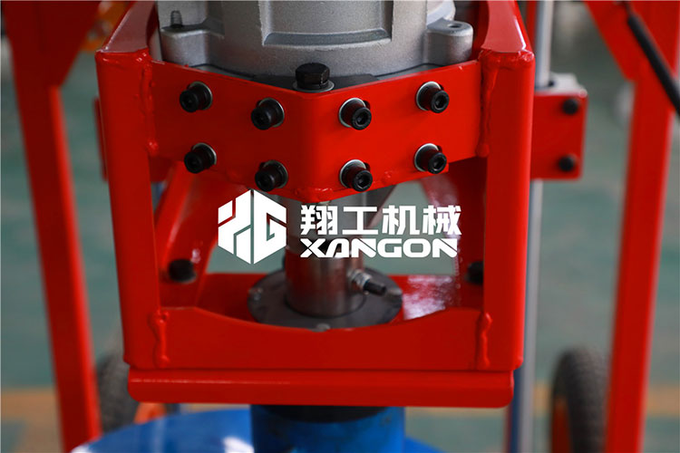 小型便攜式栽樹(shù)挖坑機