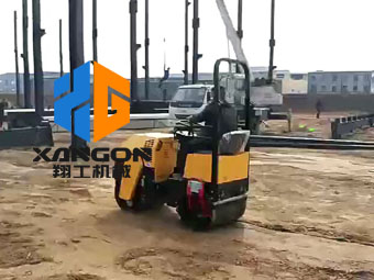 客戶(hù)反饋座駕式小型壓路機施工視頻