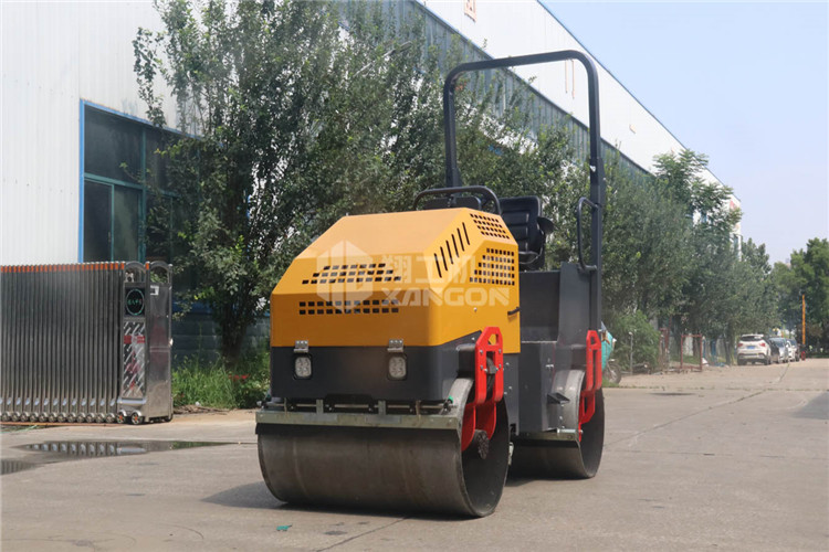 小型壓路機輪胎如何防老化？保養比什么都重要