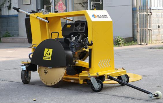 井蓋切割機，讓您走路開(kāi)車(chē)不在咯噔咯噔響